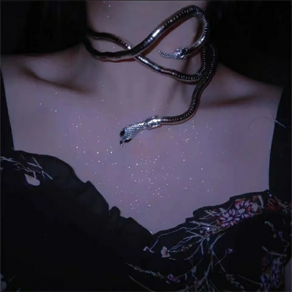 Snake Accessory - Picture 10 of 12
